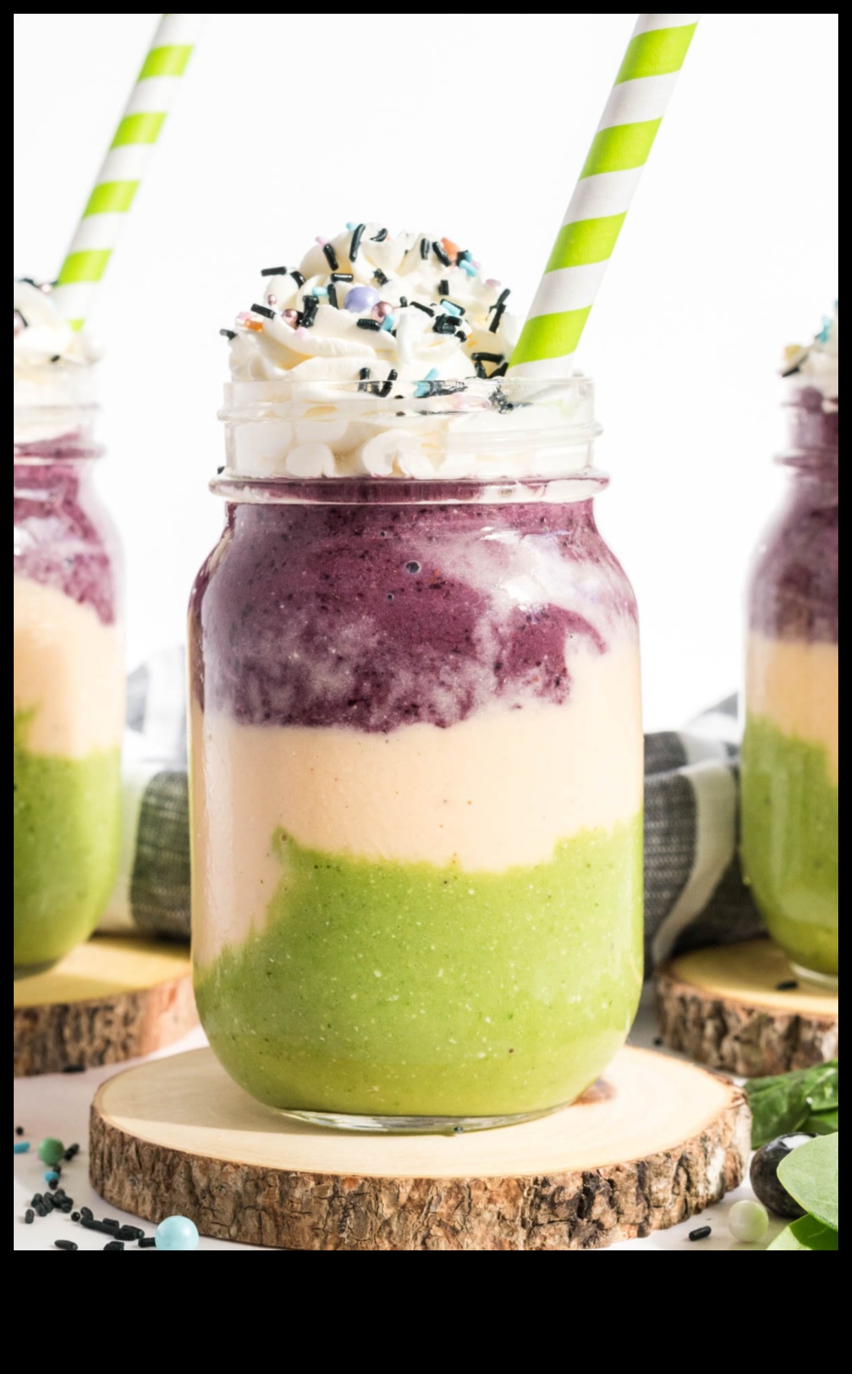 Layered Love: Παρουσιάζοντας την τέχνη των τέλειων στρώσεων Fruit Smoothies