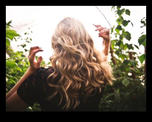 Ξανθά μαλλιά, υγιείς ρίζες Ένας οδηγός για τη θρέψη του τριχωτού της κεφαλής σας για λαμπερές κλειδαριές 2 Ξανθά μαλλιά, υγιείς ρίζες: Θρέφοντας το τριχωτό της κεφαλής σας για λαμπερές κλειδαριές