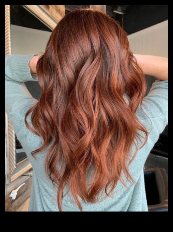 Cinnamon Spice: Πλούσιο και πικάντικο κόκκινο-καφέ χρώμα έμπνευσης για τα μαλλιά