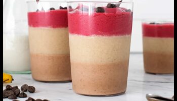 Layered Love: Παρουσιάζοντας την τέχνη των τέλειων στρώσεων Fruit Smoothies