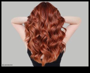 Radiant Reds: Illuminating Your look με εντυπωσιακά Auburn στυλ