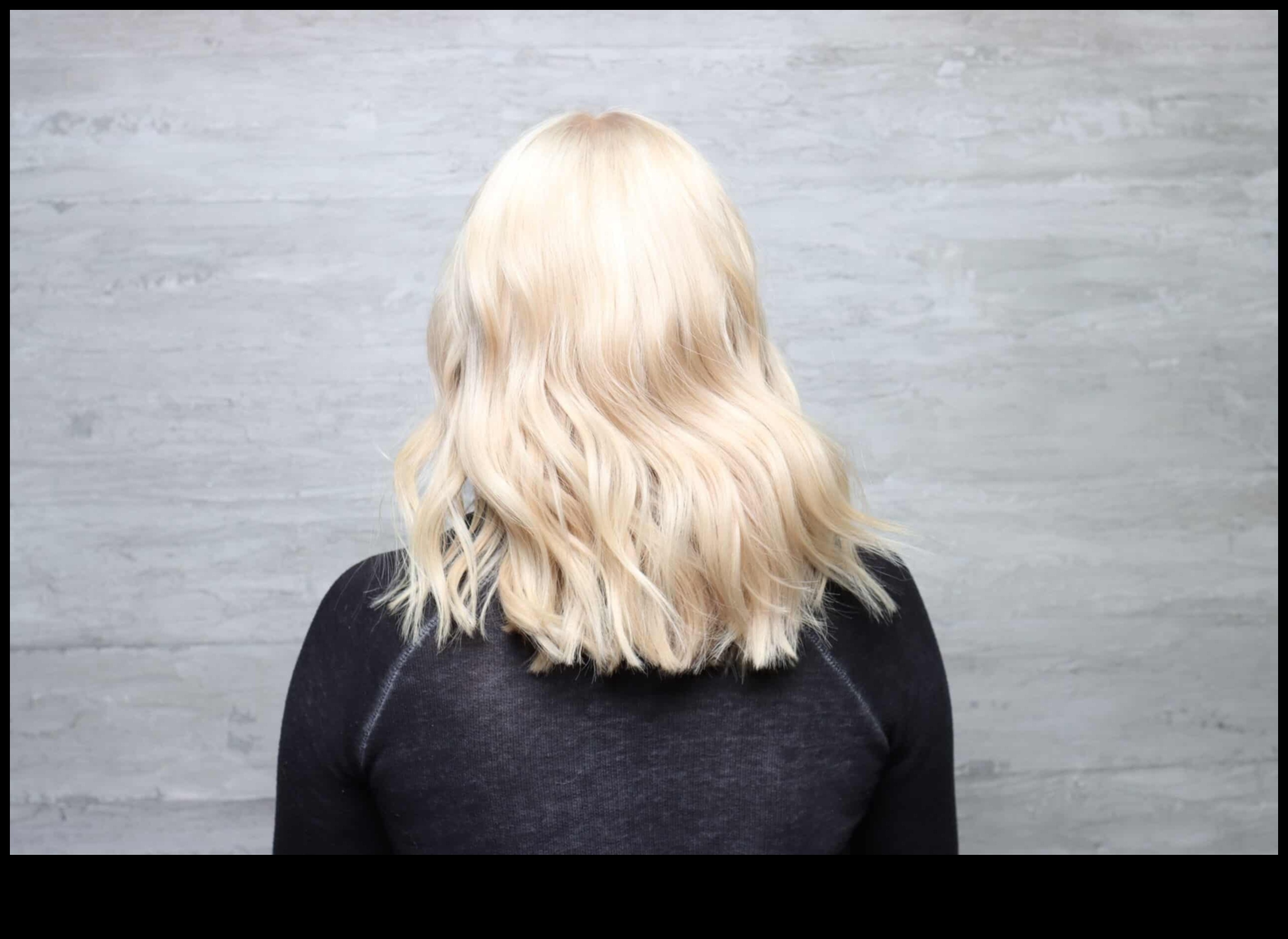 Ξανθά μαλλιά, υγιείς ρίζες Ένας οδηγός για τη θρέψη του τριχωτού της κεφαλής σας για λαμπερές κλειδαριές 1 Ξανθά μαλλιά, υγιείς ρίζες: Θρέφοντας το τριχωτό της κεφαλής σας για λαμπερές κλειδαριές